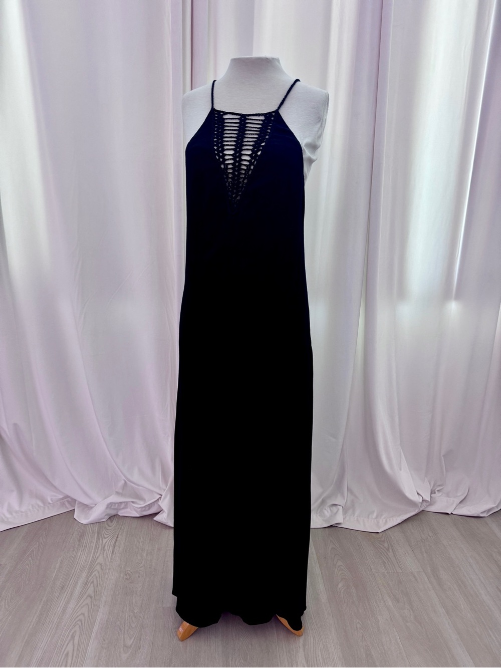 ASTR the label Crochet-Detail Maxi Dress Medium